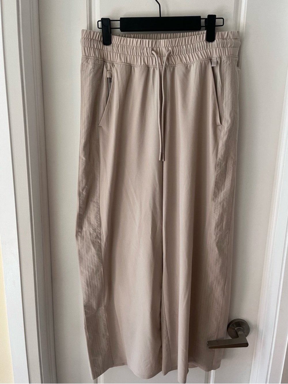 Athleta Avenue Wide Leg Crop Pant